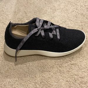 Allbirds Women’s Wool Runners Size 8 - True black